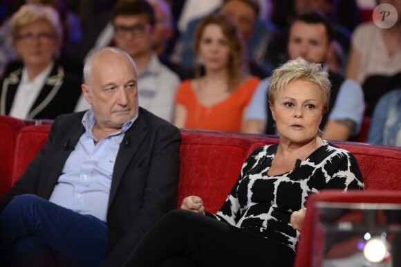François Berléand et Muriel Robin - Enregistrement de l'émission "Vivement Dimanche" à Paris le 22 septembre 2015. - Invitée principale Muriel Robin.