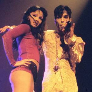 Mayte Garcia et Prince en concert à Wembley à Londres en mars 1995