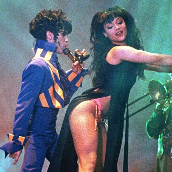 Prince et Mayte Garcia à Wembley en 1993
