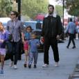 Ben Affleck,  Jennifer Garner et leurs enfants Violet, Seraphina et Samuel à Londres le 12 mai 2016.
