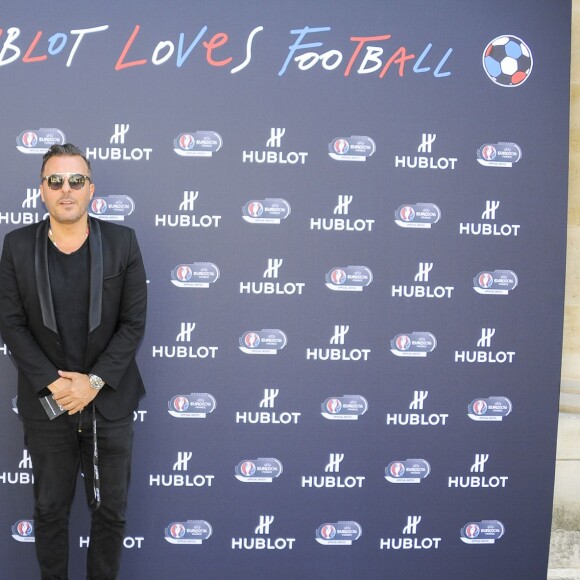 Jean Roch - Pelé et Diego Maradona s'affrontent lors d'un match de football amical au Palais Royal à Paris le 9 juin 2016.