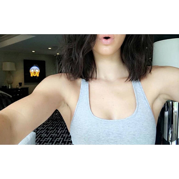 Kendall Jenner s'est coupé les cheveux. Photo publiée sur Snapchat, le 10 avril 2016