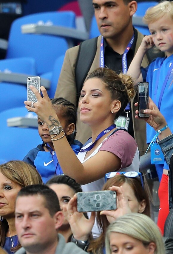 Isabelle Matuidi au match d'ouverture de l'Euro 2016, France-Roumanie au Stade de France, le 10 juin 2016. © Cyril Moreau/Bestimage10/06/2016 - Saint-Denis