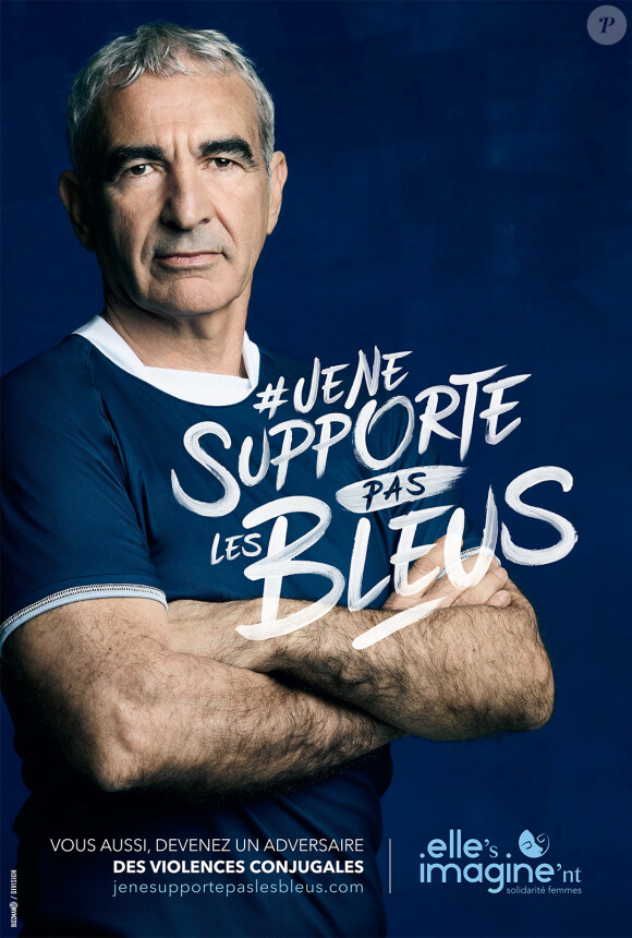 Raymond Domenech participe à la campagne "Je ne supporte les bleus" de l'association Elle's Imagine'nt contre les violences conjugales, mai 2016.