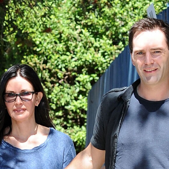Courteney Cox et son fiancé Johnny McDaid à Santa Monica le 27 mars 2015