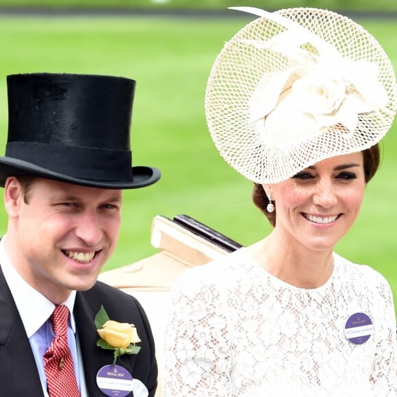 Kate Middleton faisait le 15 juin 2016 ses grands débuts au Royal Ascot au côté du prince William.