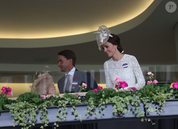 Kate Middleton retrouvait la princesse Mary de Danemark le 15 juin 2016 au Royal Ascot.