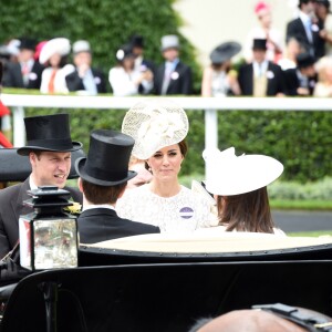 Le prince Wiliam, duc de Cambridge et la princesse Catherine Kate Middleton, duchesse de Cambridge - Personnalités aux courses "Royal Ascot" - Jour 2 le 15 juin 2016.  15 June 2016. Royal Ascot 2016 held at Ascot Racecourse, Ascot, Berkshire.15/06/2016 - Ascot