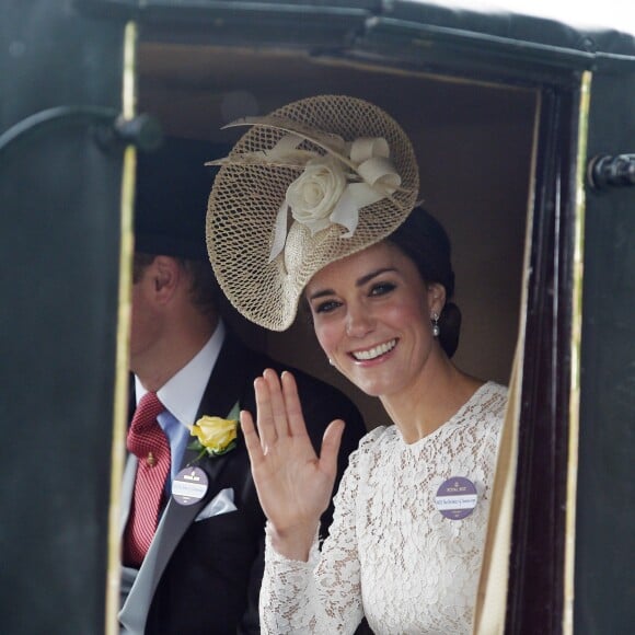 Le prince William et la duchesse Catherine de Cambridge arrivant au Royal Ascot le 15 juin 2016