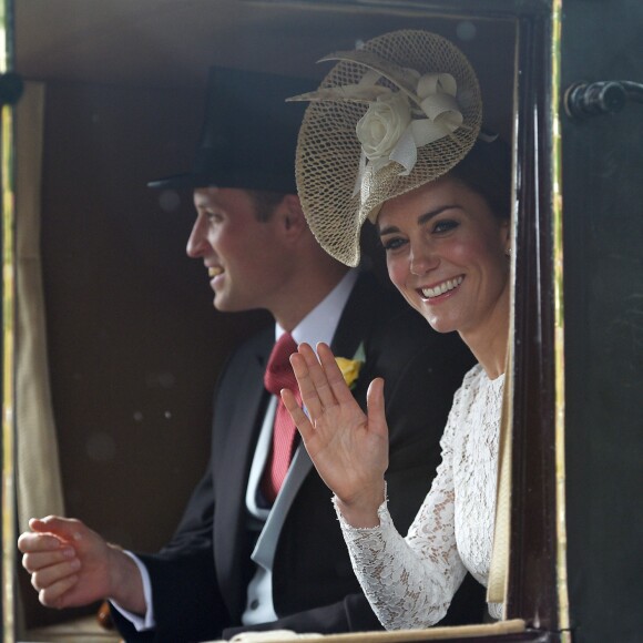 Le prince William et la duchesse Catherine de Cambridge arrivant au Royal Ascot le 15 juin 2016