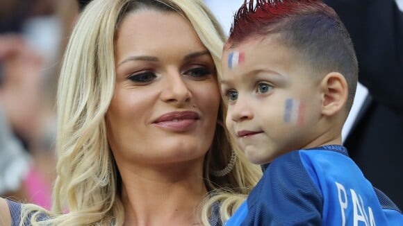 Euro 2016 : Les Bleus soutenus par leurs chéries et leurs enfants
