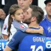 André-Pierre Gignac et sa fille Grâce au match de l'Euro 2016 France-Albanie au Stade Vélodrome à Marseille, le 15 juin 2016. © Cyril Moreau/Bestimage