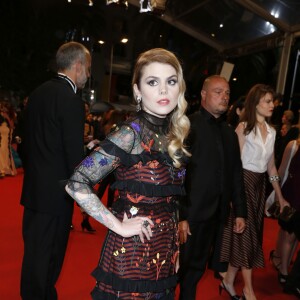 Béatrice Martin (Coeur de Pirate) lors de la Montée des marches du film "Juste la fin du monde" lors du 69ème Festival International du Film de Cannes. Le 19 mai 2016. © Olivier Borde-Cyril Moreau/Bestimage