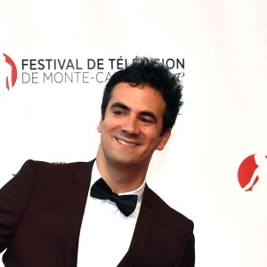 Alex Goude au photocall de la cérémonie d'ouverture du 56ème Festival de télévision de Monte-Carlo, le 12 juin 2016. © Bruno Bebert/Bestimage