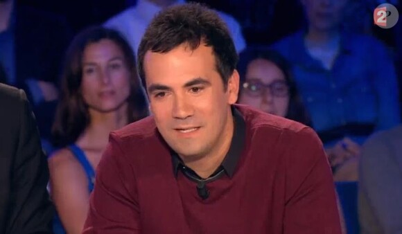 Alex Goude agacé par les propos d'Henri Guaino, dans "ONPC", sur France 2