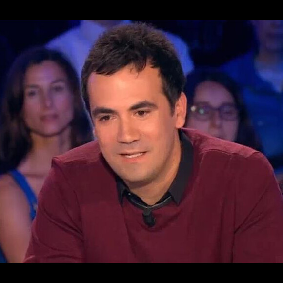 Alex Goude agacé par les propos d'Henri Guaino, dans "ONPC", sur France 2