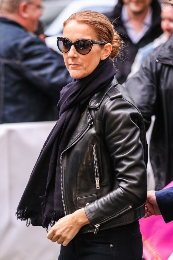 Céline Dion de retour à son hôtel après une séance photo avec le photographe Gilles Bensimon à Paris le 17 juin 2016