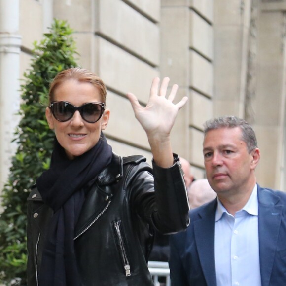 Céline Dion de retour à son hôtel après une séance photo avec le photographe Gilles Bensimon à Paris le 17 juin 2016