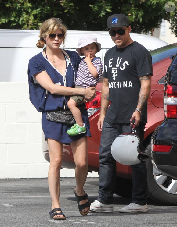 Selma Blair et son ex petit-ami Jason Bleick emmenent leur fils Arthur au Farmers Market a Studio City, le 1er septembre 2013.