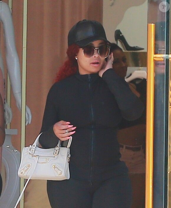 Blac Chyna fait du shopping à West Hollywood le 18 juin 2016.