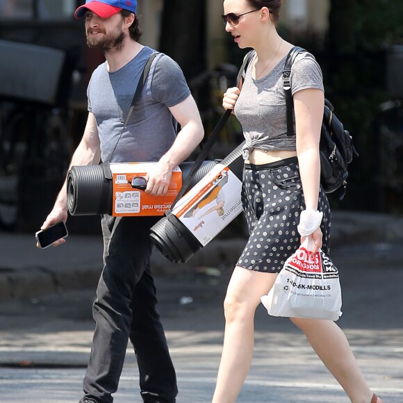 Daniel Radcliffe et sa compagne Erin Darke à New York, le 2 juillet 2015.