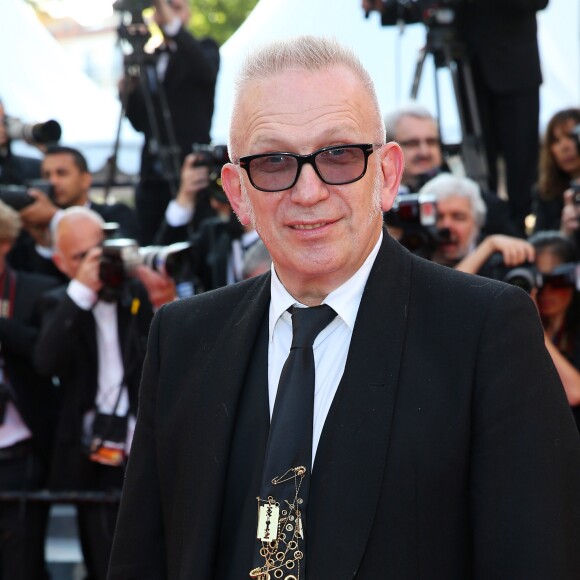 Jean Paul Gaultier - Montée des marches du film "Julieta" lors du 69ème Festival International du Film de Cannes. Le 17 mai 2016. © Olivier Borde-Cyril Moreau/Bestimage