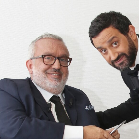 Exclusif - Dominique Farrugia et Cyril Hanouna - Backstage de l'enregistrement de l'émission "La Très Grosse Emission" présentée par Cyril Hanouna et Dominique Farrugia à la Plaine Saint-Denis le 24 mai 2016. L'émission diffusée le 28 juin à 21 heures sur Canal + © Denis Guignebourg / Bestimage