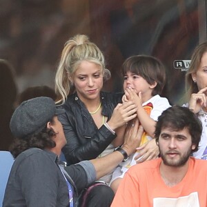 Shakira (compagne Gerard Piqué) avec ses fils Sasha et Milan lors des 8e de finale de l'UEFA Euro 2016 Italie-Espagne au Stade de France à Saint-Denis, France, le 27 juin 2016. © Cyril Moreau/Bestimage