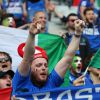Supporters italiens lors des 8ème de finale de l'UEFA Euro 2016 Italie-Espagne au Stade de France à Saint-Denis, France, le 27 juin 2016
