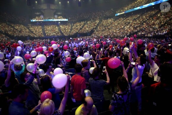 Céline Dion en concert à l'AccorHotels Arena, devant 18 000 personnes, à Paris, le 24 juin 2016. © Dominique Jacovides/Bestimage
