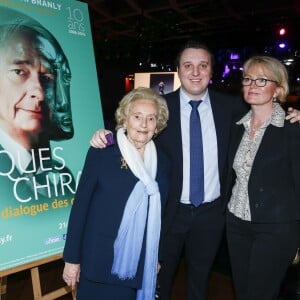 Martin Rey-Chirac entre sa mère Claude Chirac et sa grand-mère Bernadette Chirac - Inauguration de l'exposition "Jacques Chirac ou le dialogue des cultures" au musée du Quai Branly à Paris, le 20 juin 2016. © Olivier Borde/Bestimage