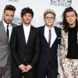 Liam Payne, Louis Tomlinson, Niall Horan, Harry Styles du groupe One Direction à la La 43ème cérémonie annuelle des "American Music Awards" à Los Angeles, le 22 novembre 2015.