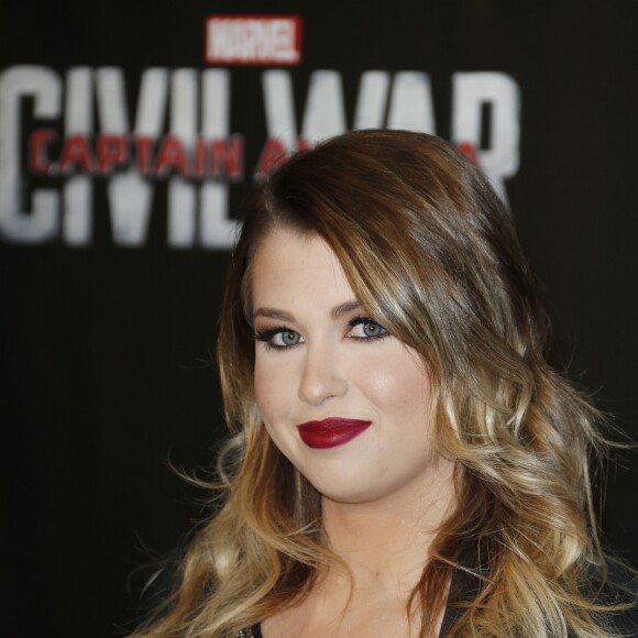 No web - No chaîne TV - EnjoyPhoenix (Marie Lopez) - Avant-première du film "Captain America : Civil War" au Grand Rex à Paris, le 18 avril 2016. © Christophe Aubert via Bestimage
