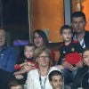 Natacha Van Honecker avec leurs enfants Yanis et Leo, son père Thierry Hazard, son frère Kylian Hazard - La famille du joueur Belge Eden Hazard - Match de quarts de finale de l'Euro, Belgique-Pays de Galles, à Lille le 1er juillet 2016. 
