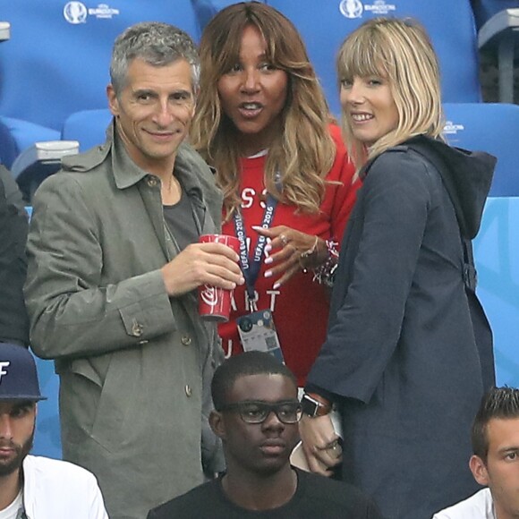 Cathy Guetta, Nagui et sa femme Mélanie Page lors du match du quart de finale de l'UEFA Euro 2016 France-Islande au Stade de France à Saint-Denis, France le 3 juillet 2016. © Cyril Moreau/Bestimage