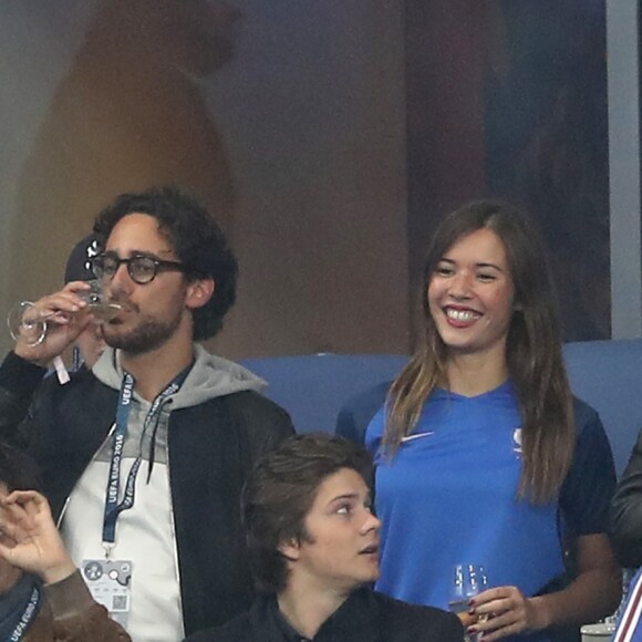 Thomas Hollande et sa compagne Emilie Broussouloux, François Baroin et ses fils Jules et Louis lors du match du quart de finale de l'UEFA Euro 2016 France-Islande au Stade de France à Saint-Denis, France le 3 juillet 2016. © Cyril Moreau/Bestimage 