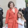 Milla Jovovich et sa fille Ever - Défilé Chanel (collection haute couture automne-hiver 2016-2017) au Grand Palais. Paris, le 5 juillet 2016. © CVS-Veeren / Bestimage