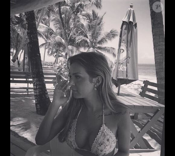 Fidji de "Friends Trip" en bikini sur Instagram