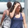Mila Kunis enceinte est allée déjeuner avec une amie à Los Angeles, le 21 juin 2016.