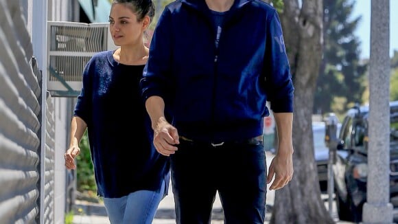 Mila Kunis : Ce qu'elle est incapable de faire à son mari Ashton Kutcher...