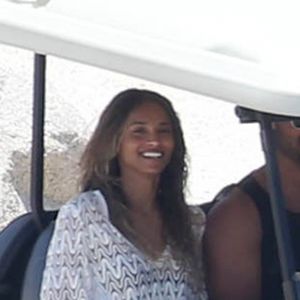 Ciara, son fils Future Wilborn et son fiancé Russell Wilson passent des vacances en famille à Cabo San Lucas au Mexique, le 29 mai 2016