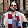 Exclusif - Russell Brand se promène dans les rues de Londres, le 17 novembre 2013.