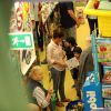 Exclusif - Nelson et Eddy Angélil, les jumeaux de Céline Dion, se rendent dans le magasin de jouets "La Grande Récré" au centre commercial de Rosny 2 avec leurs trois nounous, leurs deux gardes du corps et leur chauffeur à Rosny-sous-Bois le 27 juin 2016.