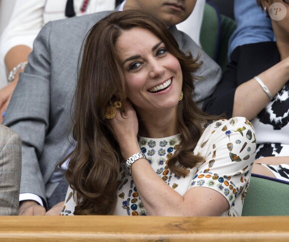 Kate Middleton, en compagnie de son mari le prince William, a assisté à la victoire d'Andy Murray contre Milos Raonic en finale de Wimbledon le 10 juillet 2016 à Londres.
