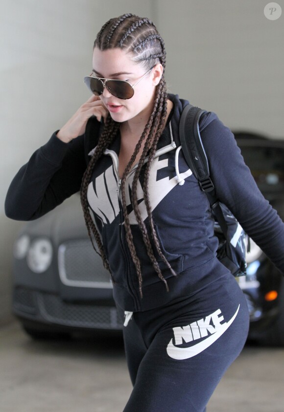 Khloe Kardashian, les cheveux tressés, va à sa séance de gym à Beverly Hills, le 14 septembre 2014.