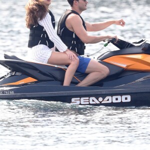 Dakota Johnson et Jamie Dornan tournent une scène en jet ski pour le film "50 nuances plus sombres" dans le sud de la France à Saint-Jean Cap Ferrat le 12 juillet 2016.