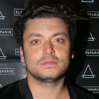 Kev Adams "presque à poil et ruisselant" : Sa galère de vacances