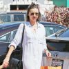 Miranda Kerr et son fils Flynn se promènent à Malibu, le 16 juillet 2016.