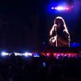 Rihanna rendant hommage aux victimes de l'attentat de Nice, en concert à Lyon le 19 juillet 2016