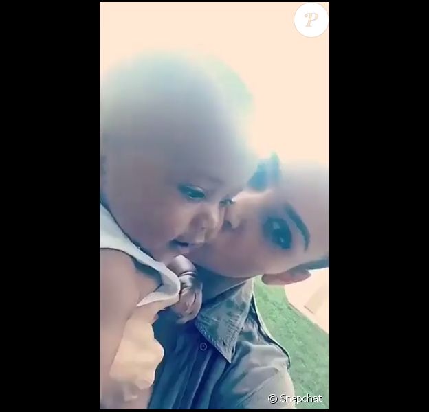 Kim Kardashian avec son fils Saint en juillet 2016.